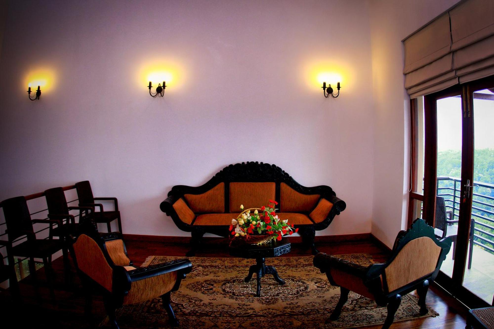 Cirute' Talwatte, Kandy Luaran gambar