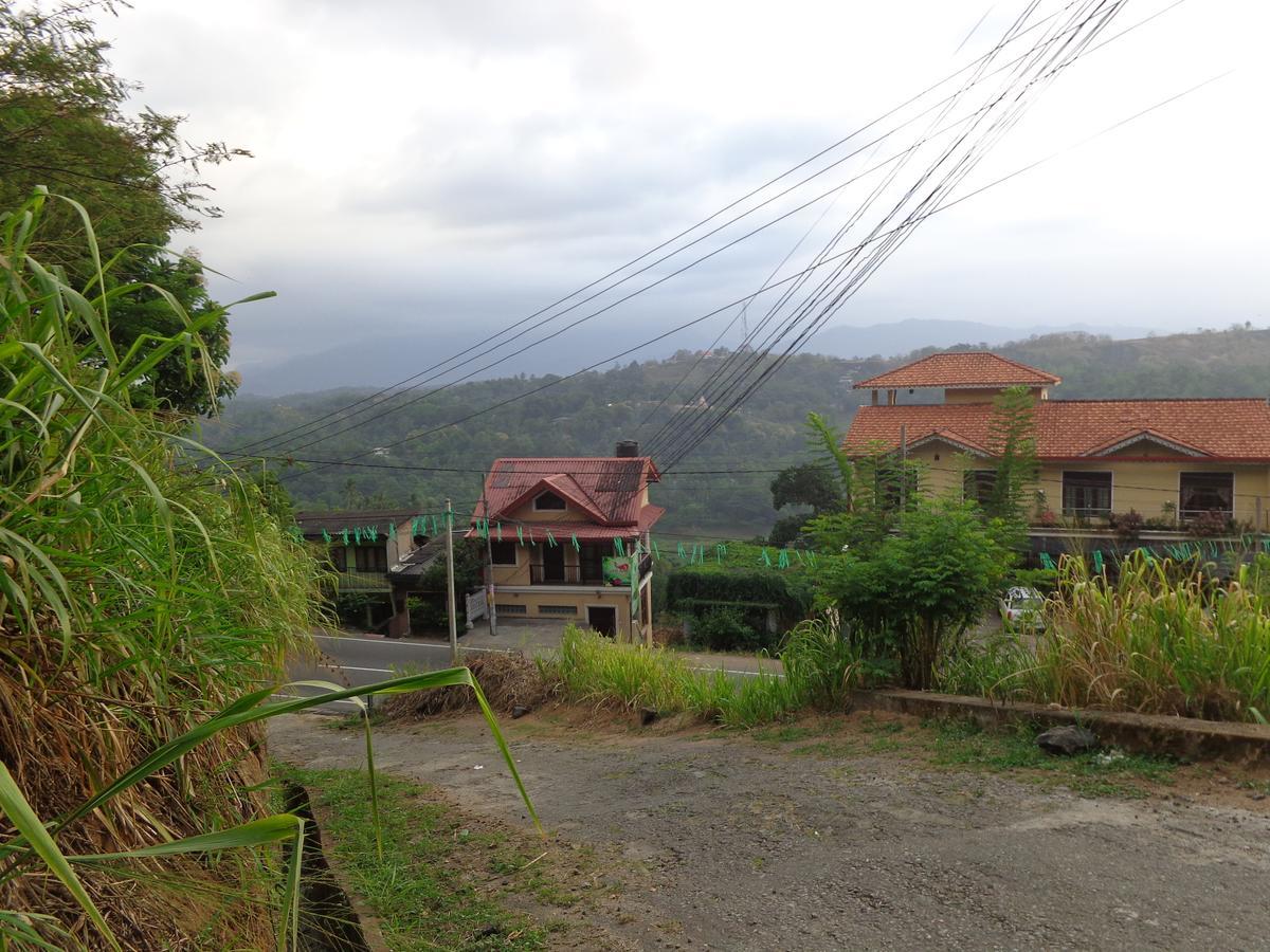 Cirute' Talwatte, Kandy Luaran gambar