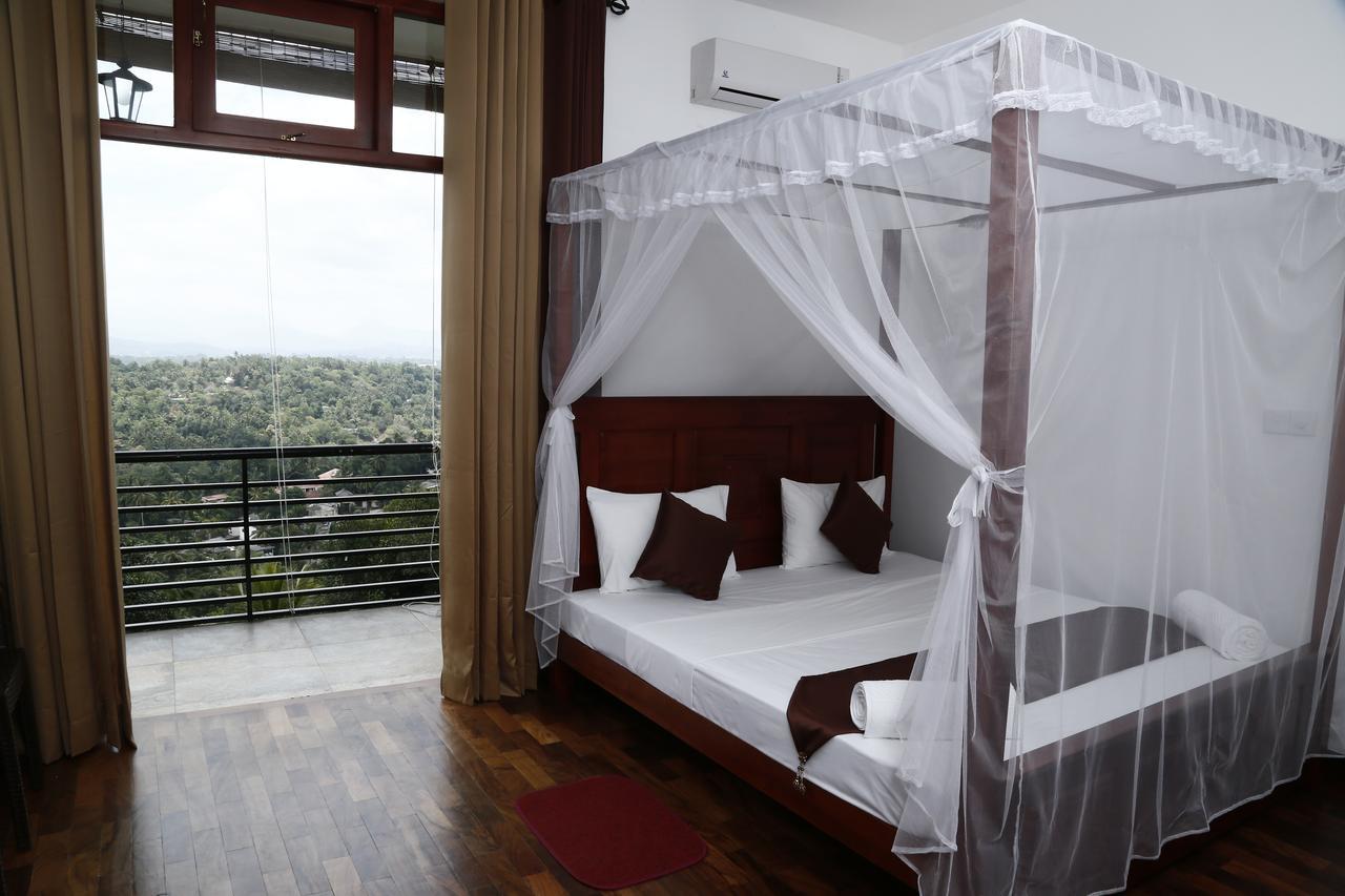 Cirute' Talwatte, Kandy Luaran gambar