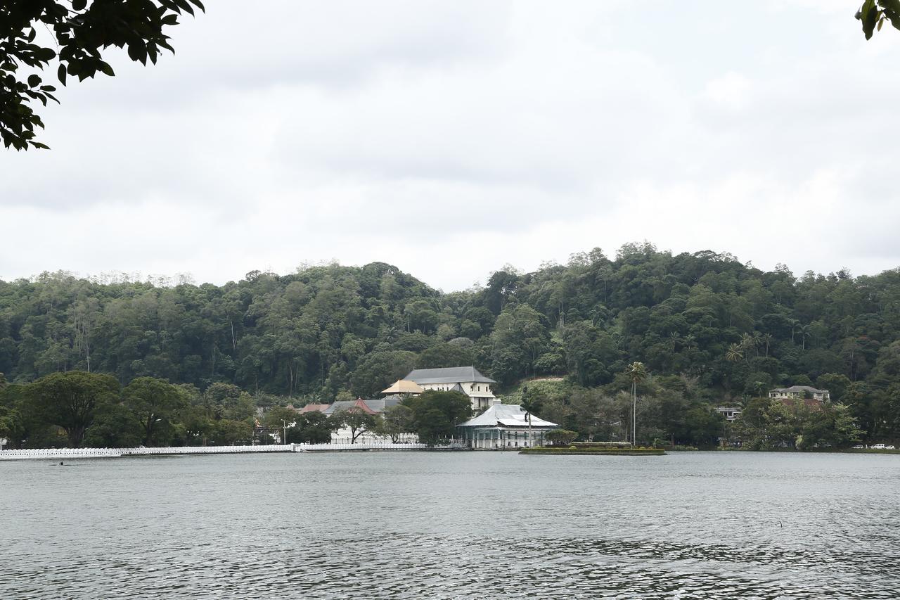 Cirute' Talwatte, Kandy Luaran gambar